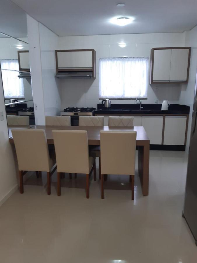 Apartamento 2 Dormitorio Praia De Bombas Bombinhas Luaran gambar